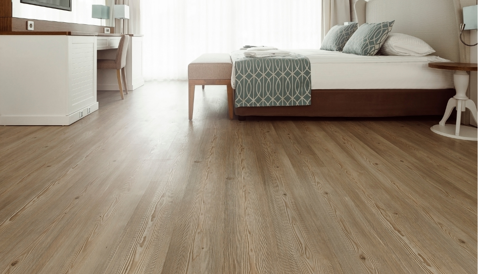 Protect Your Hardwood Flooring During Temperature Changes: 4 Ways to Prevent Damage to Your Flooring This Spring